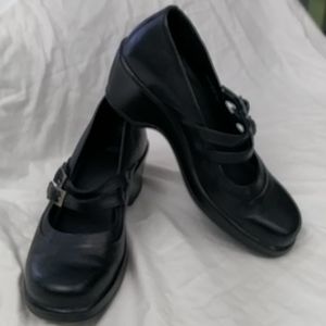 Women's Dansko Mary Janes. Black size 40